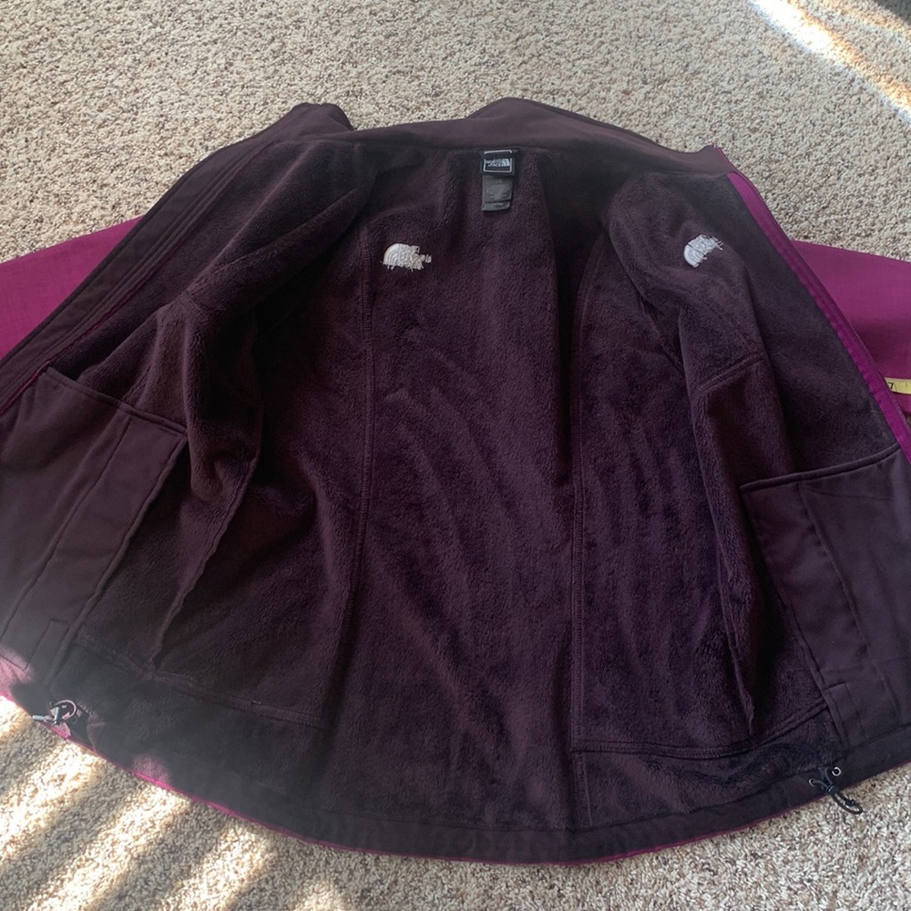 The Northface Soft Shell Jacket - image 5